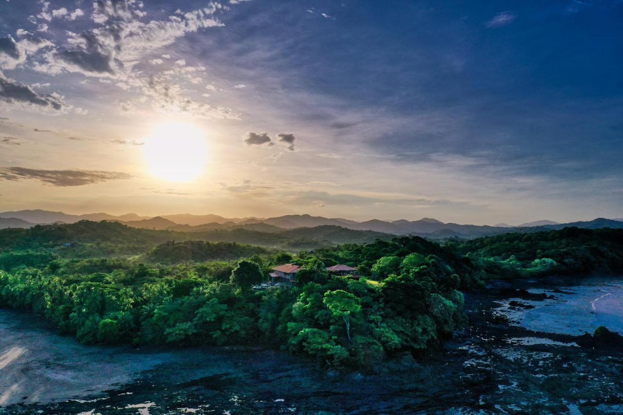 Punta Duarte Garden Inn Los Duarte ภายนอก รูปภาพ