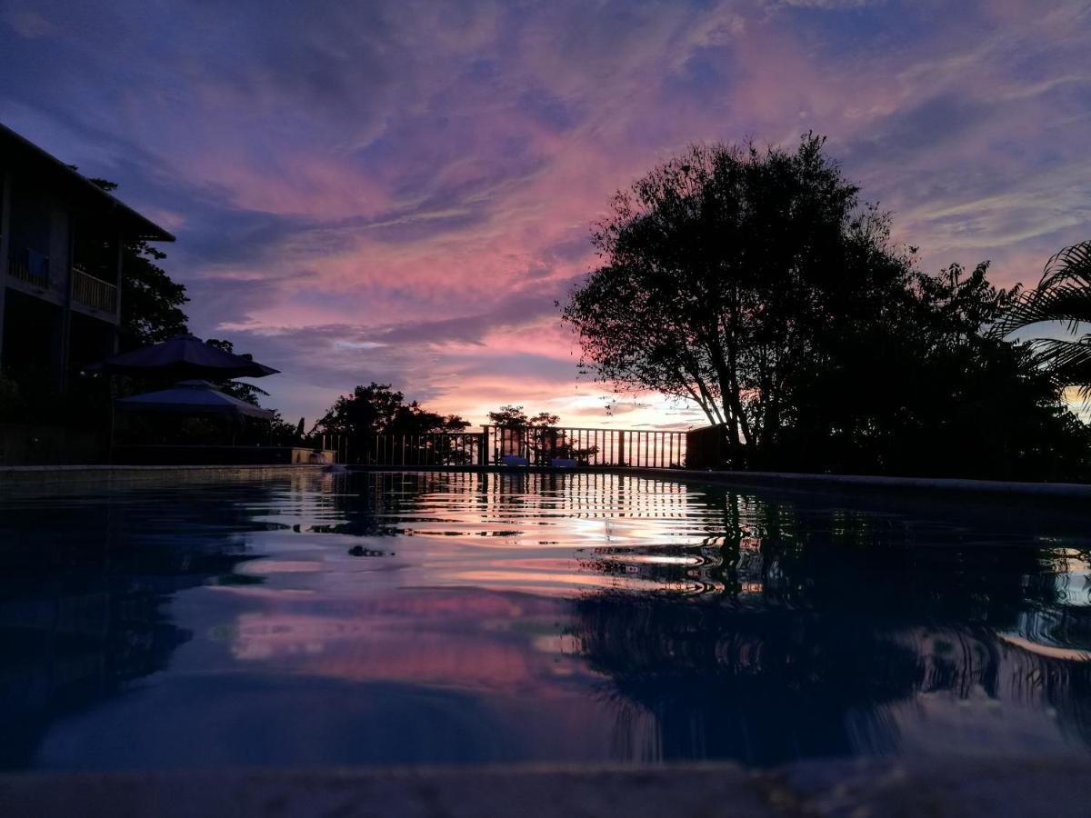 Punta Duarte Garden Inn Los Duarte ภายนอก รูปภาพ