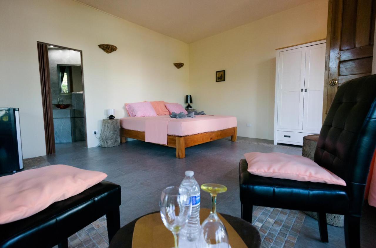 Punta Duarte Garden Inn Los Duarte ภายนอก รูปภาพ